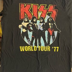 Kiss Black World Tour '77 Graphic Tee